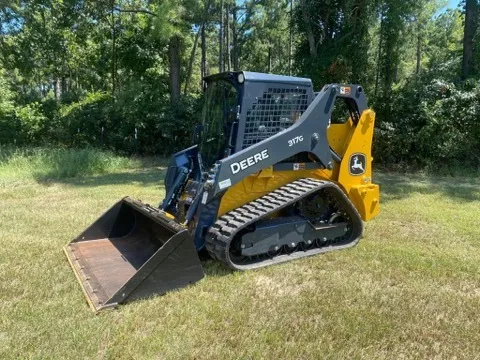 001 John Deere 317G Compact Track Loader with Bucket