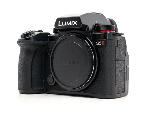 Panasonic S5 II 