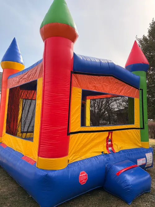 Bounce house 13x13 