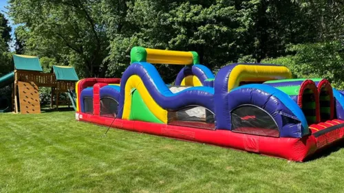 40FT Obstacle course dimensions 40L 11w 11h