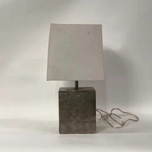 Metal Cube Table Lamp with Gray Shade - LI181