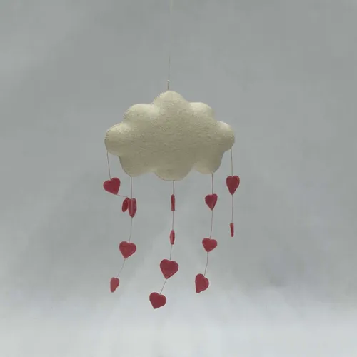 Hanging Cloud Raining Hearts - MOB178
