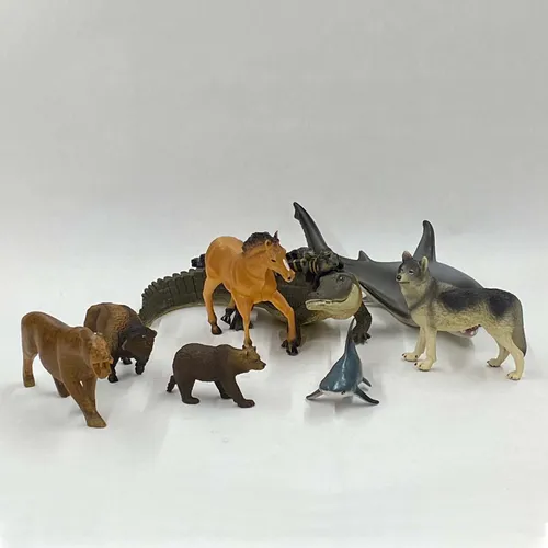Assortment of Toy Animals - MOB141