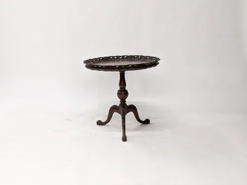 Antique Mahogany Pie Crust Side Table