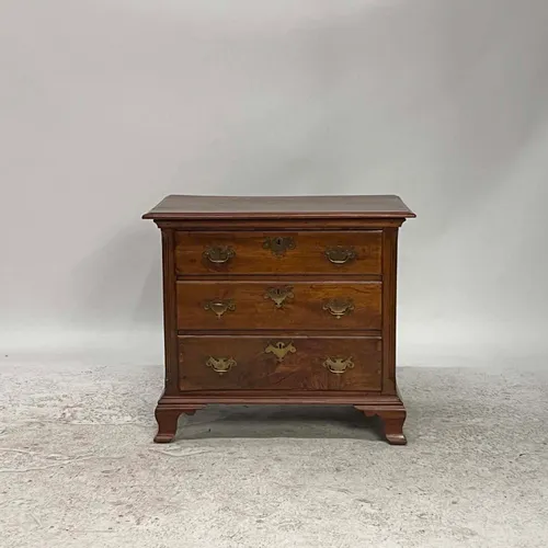 Walnut Chippendale Straight Front 3-Drawer Chest - BE2223