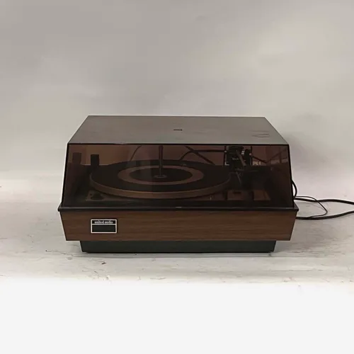 Wooden United Audio Record Player With Plastic Top - MO3560