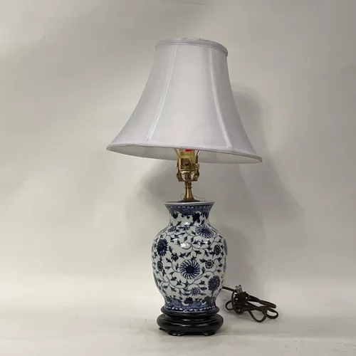 Blue & White Chinese Floral Vase Table Lamp with White Shade - LI241