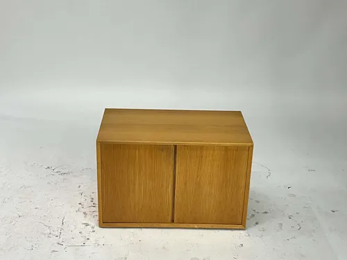 Oak Wall Mounted Cabinet