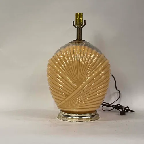 1980s Hollywood Regency Ceramic Shell Table Lamp - LI293