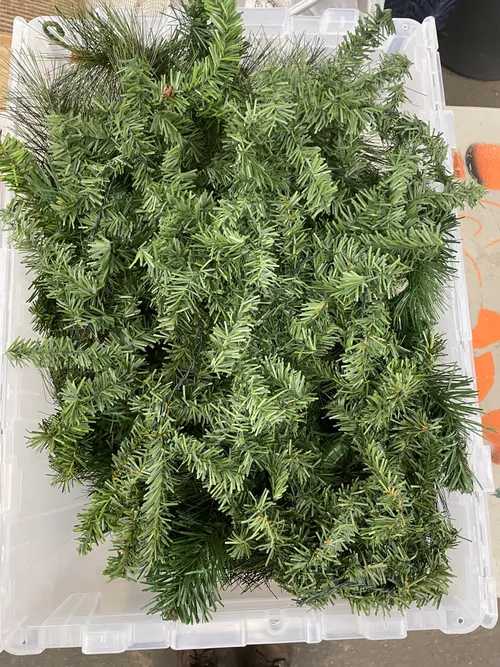 9' Pre-Lit Plain Garland