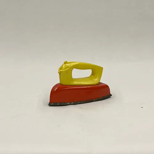 Vintage Toy Iron - MOB228