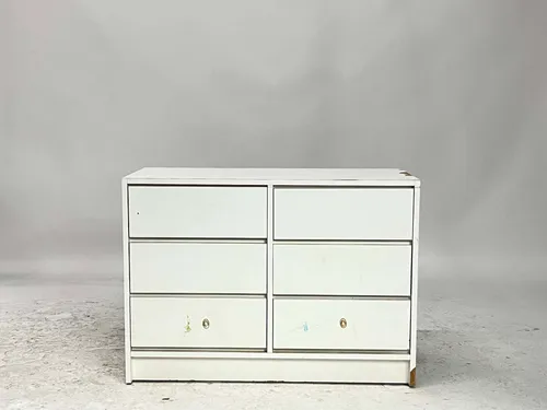 Distressed White Modern 6-Drawer Dresser