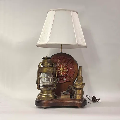 Rare Vintage American Fire Department Table Lamp - LI278