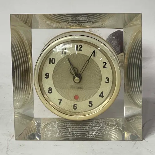 Vintage Acrylic Lined Table Clock - A770