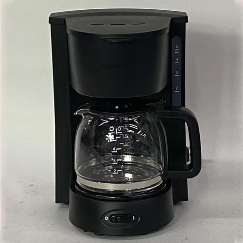 Black Amazon Basics Coffee Machine - KT111