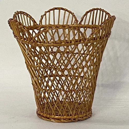 Woven Branch Scalloped Waste Basket - BSKT75