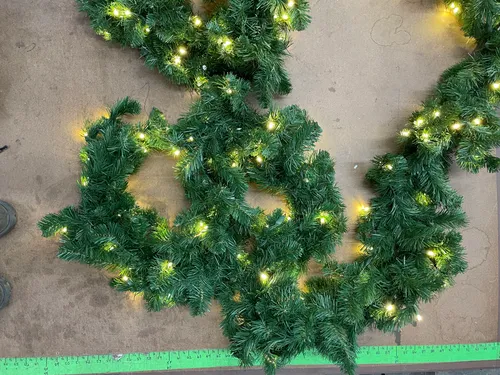 9' Pre-Lit Oregon Fir Garland