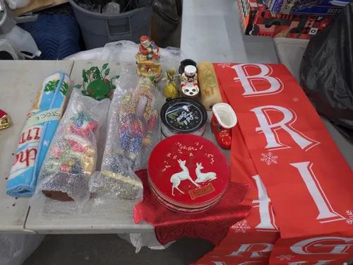 Box of Miscellaneous Christmas Items