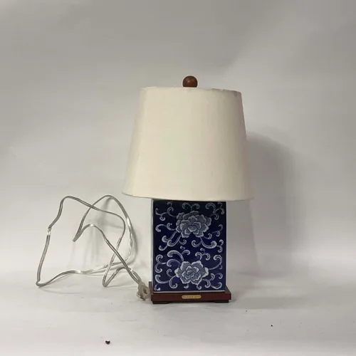 Blue & White Floral Ceramic Table Lamp with White Shade - LI137