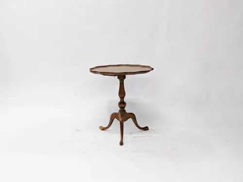 Antique Oak Pie Crust Side Table