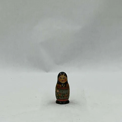 Wood Russian Nesting Doll - MOB288