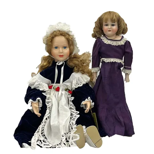 Porcelain Doll With Dusty Blonde Hair - MOB278