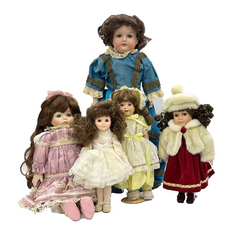 Porcelain Doll With Brown Hair - MOB274