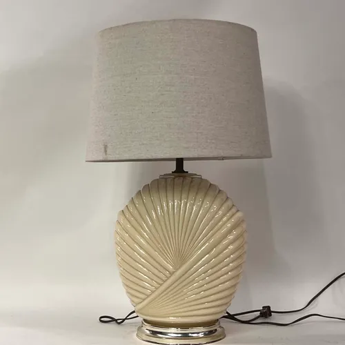 Vintage White Shell Glass Table Lamp - LI259