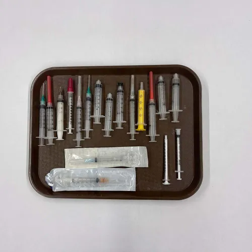 Small Syringe - MOMD106