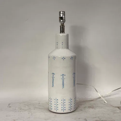 Blue & White Painted Ceramic Table Lamp - LI559