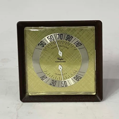 Wooden Temperature & Humidity Gauge - A772