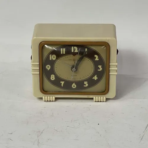 Tan & Brown Retro Styled Table Clock - A761