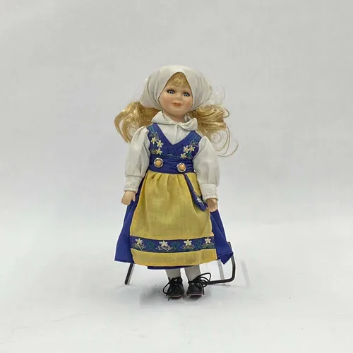 Blonde Bandana Doll - MOB214