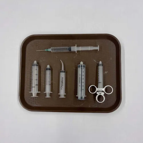 Medium Syringe - MOMD107