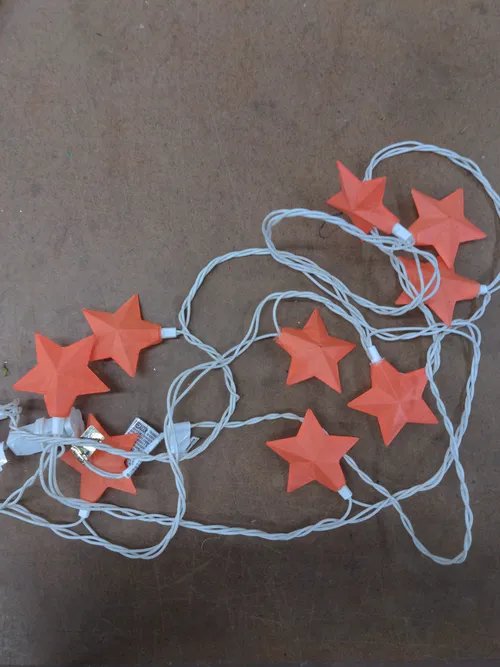 9' Red Star String Light