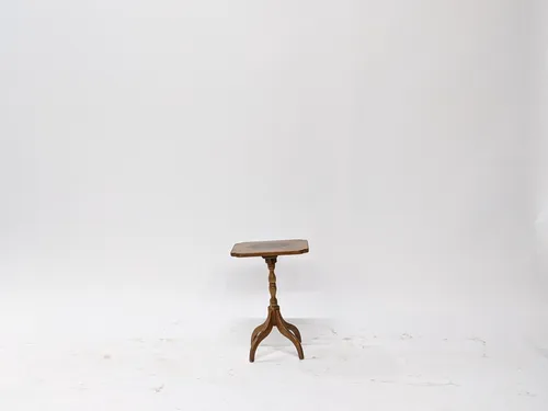 Cornucopia Top Wood Pedestal Side Table