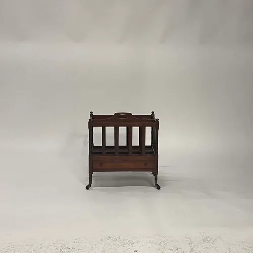 Wood Magazine Rack - DE2229