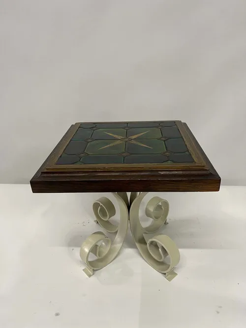 White Scroll Leg End Table With Wood Ceramic Top - TAB313