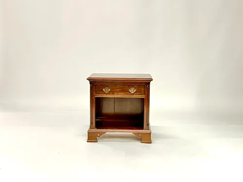 Vintage American Traditional Cherry 1-Drawer Nightstand