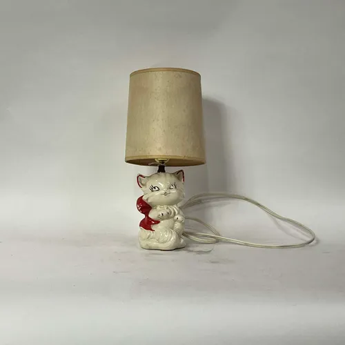 Vintage Ceramic White Kitten Table Lamp with Beige Shade - LI100