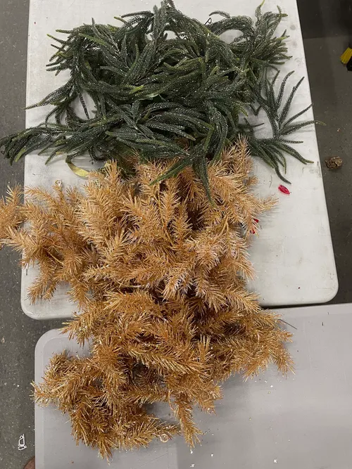 Assorted Green and Gold Garland Pieces