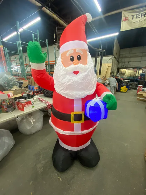 7' Santa Inflatable with White Beard