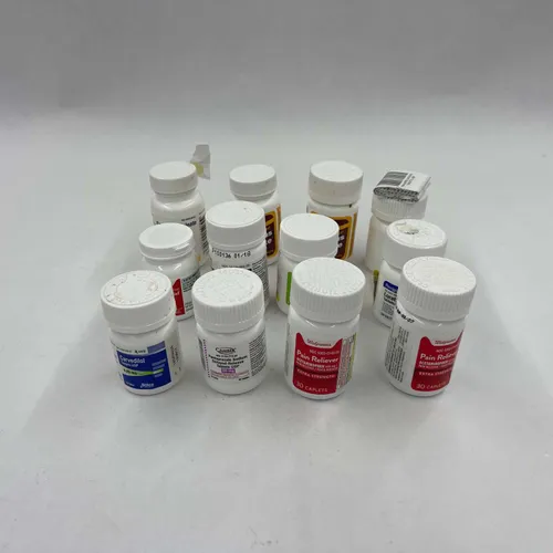 Assorted Pill Bottles with White Caps, Set of 7 - MD218