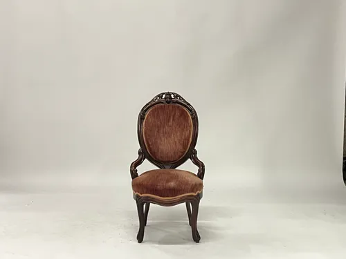 Antique 19th Century Victorian Walnut & Crushed Velvet Spoon Back Chair