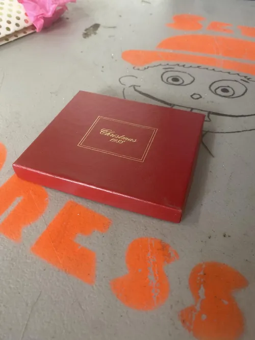 Red Christmas 1988 Gift Box