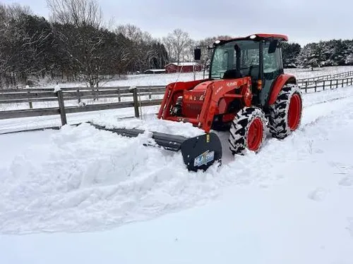 Snow tractor with Snow box