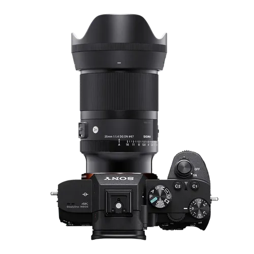 Sony A7III + 35mm Lens