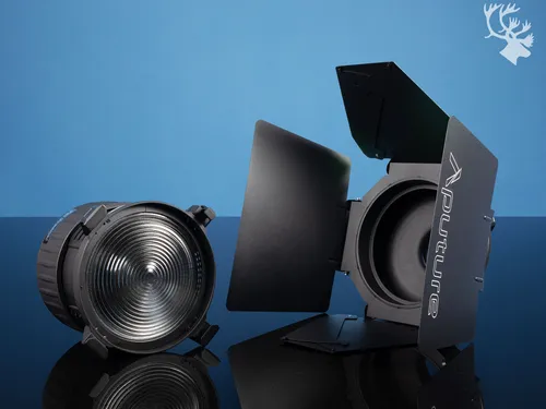Aputure F10 Fresnel / F10 Barndoors