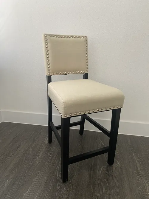 4  Beige Counter Height Upholstered 22” Barstools