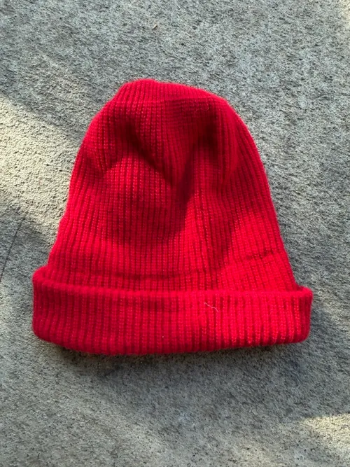 One Size: , red beanie